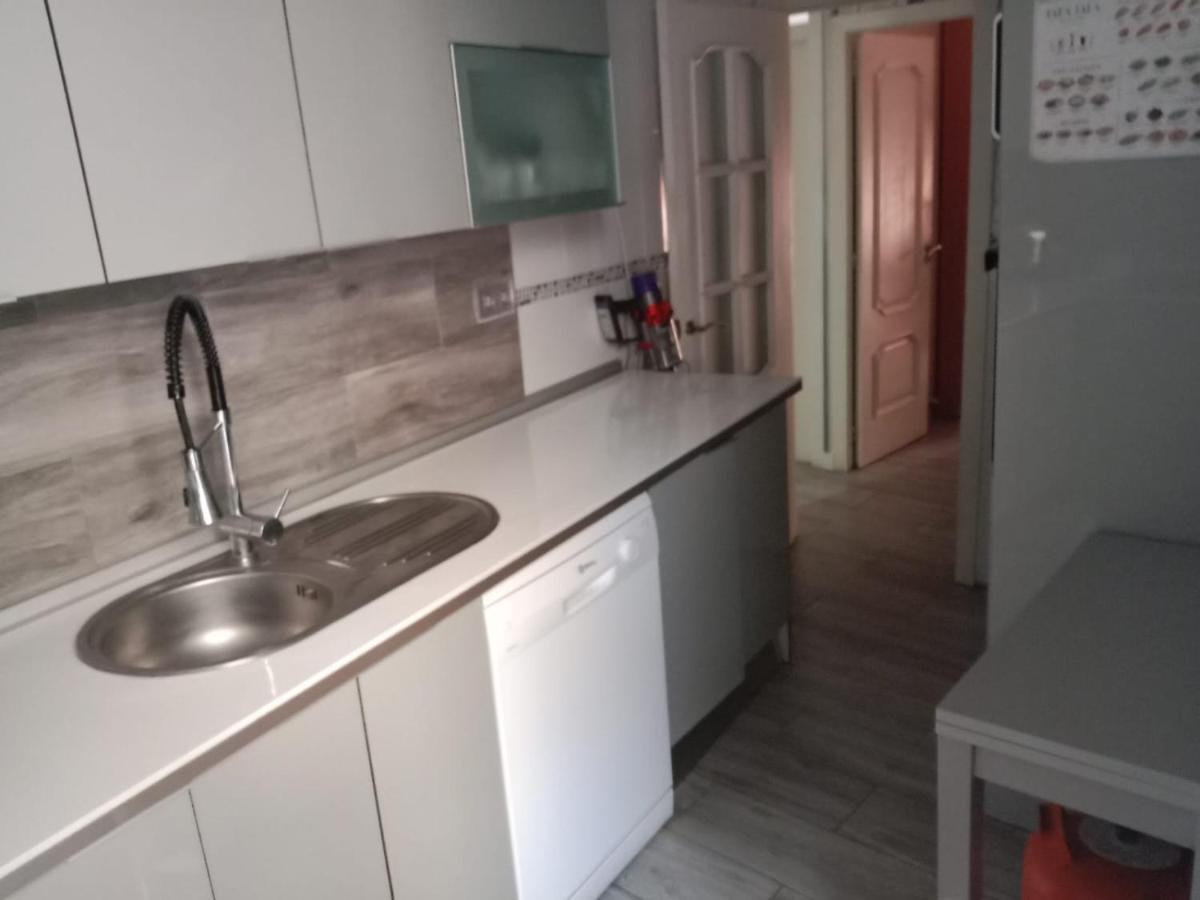 Habitacion Privada Tarragona Con Cocina Salon Y Terraza Piso Compartido Esterno foto